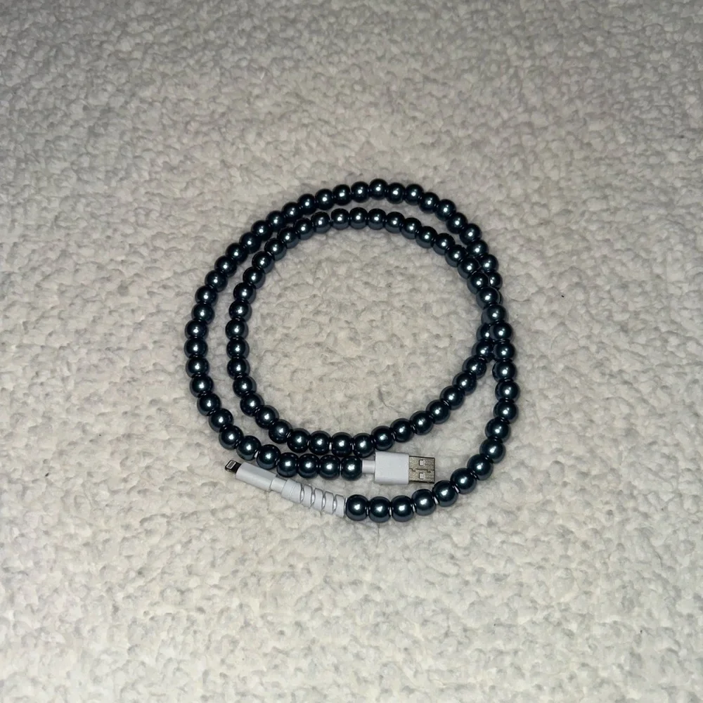 High-Speed Silver/Blue Charging Cable